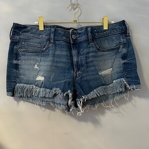 Express low rise vintage distressed shortie size 10